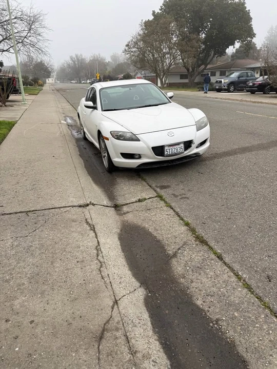 2005 Mazda RX-8 1st Gen - Image 2 of 3