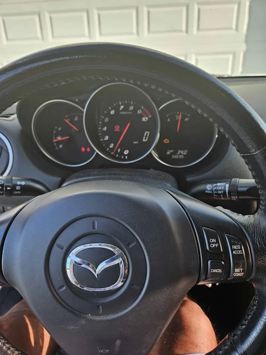 2005 Mazda RX-8 1st Gen - Image 10 of 13