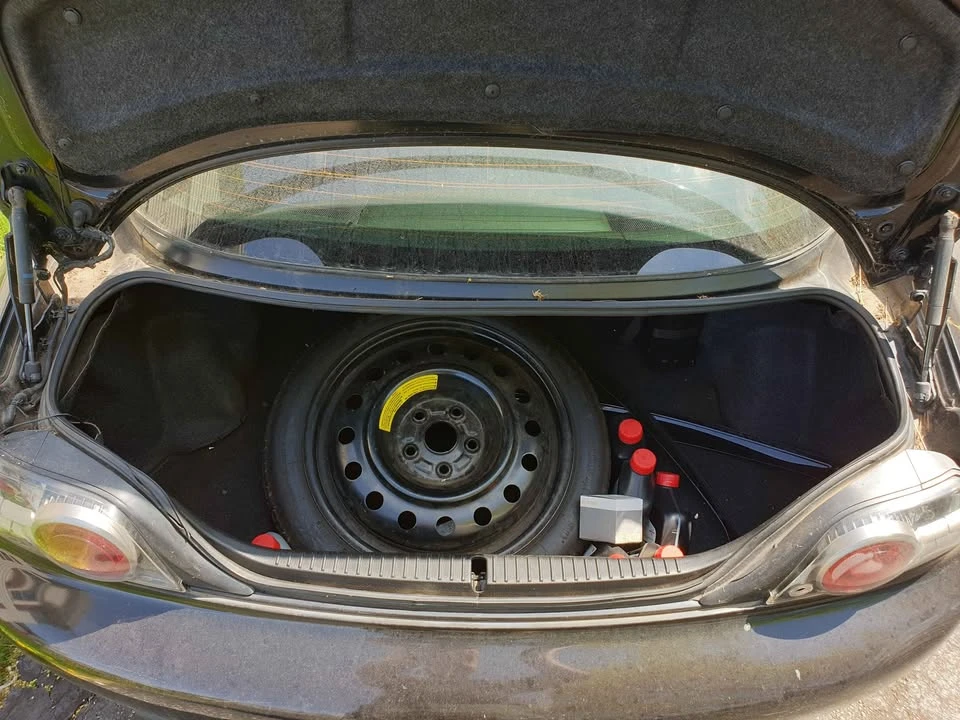 2005 Mazda RX-8 1st Gen - Image 13 of 16