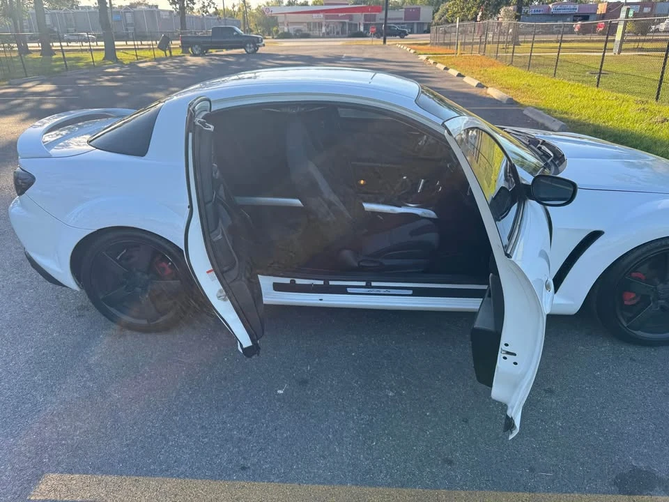 2005 Mazda RX-8 1st Gen - Image 13 of 14