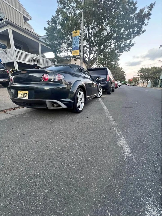 2005 Mazda RX-8 1st Gen - Image 2 of 4
