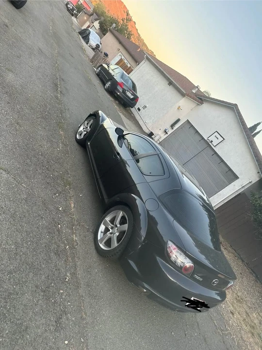 2005 Mazda RX-8 1st Gen - Image 2 of 5