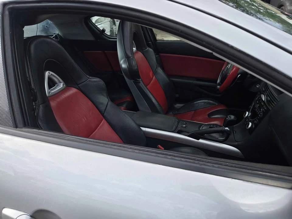 2005 Mazda RX-8 1st Gen - Image 11 of 15