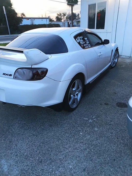 2005 Mazda RX-8 1st Gen - Image 2 of 5