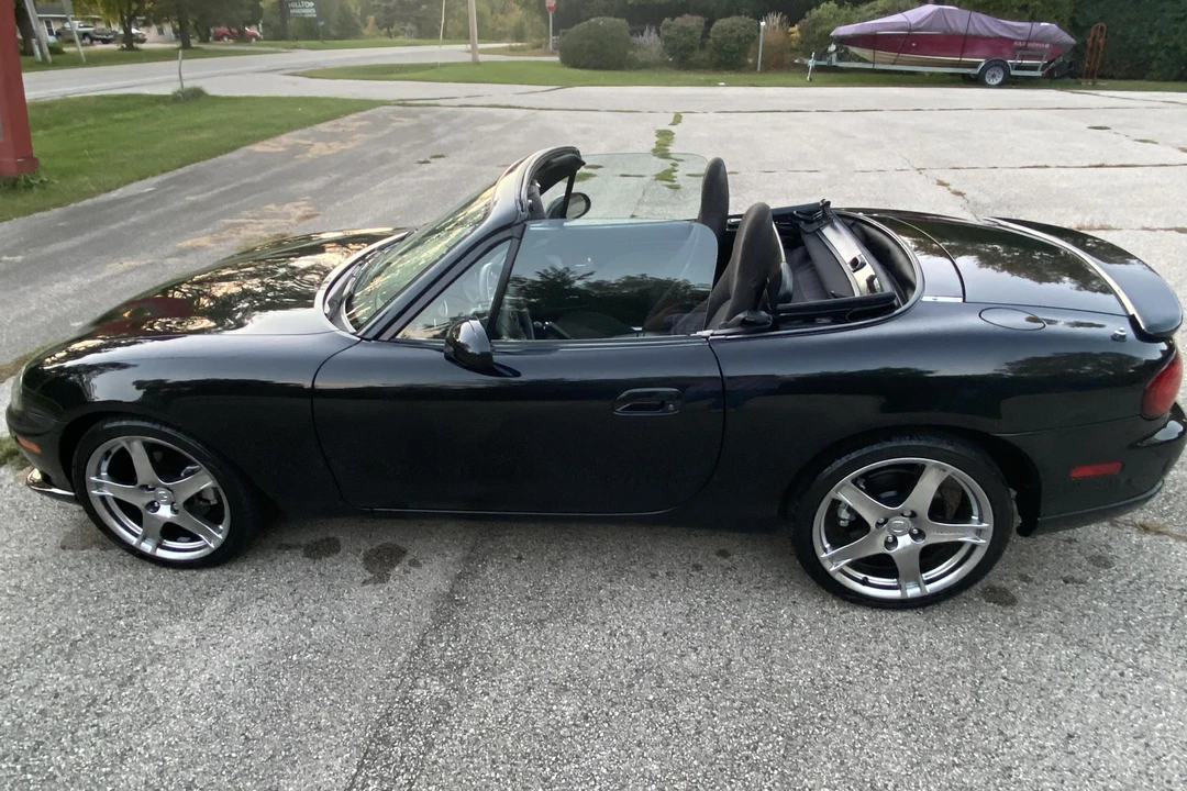 2005 Mazda NB Mazdaspeed MX-5 Miata - Image 3 of 6
