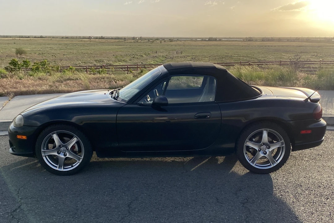2005 Mazda NB Mazdaspeed MX-5 Miata - Image 3 of 21