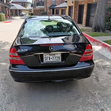 2005 Mercedes-Benz 300 E 3.2 Sedan 4D
