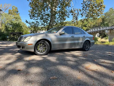 2005 Mercedes-Benz 300 E 4-M 4WD Sedan 4D