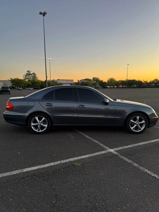 2005 Mercedes-Benz W211 E-Class - Image 4 of 12