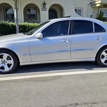 2005 Mercedes-Benz 500 E Sedan 4D