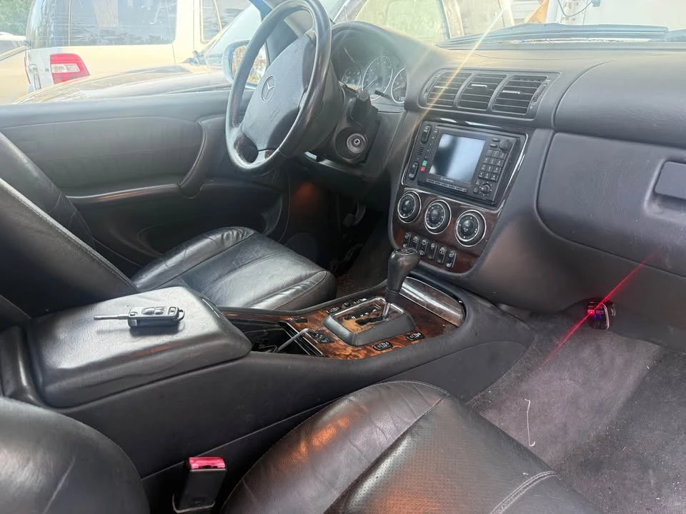 2005 Mercedes-Benz W220 S-Class - Image 2 of 6
