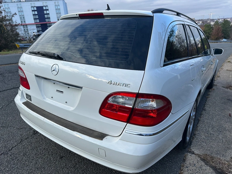 2005 Mercedes-Benz W211 E-Class - Image 12 of 21