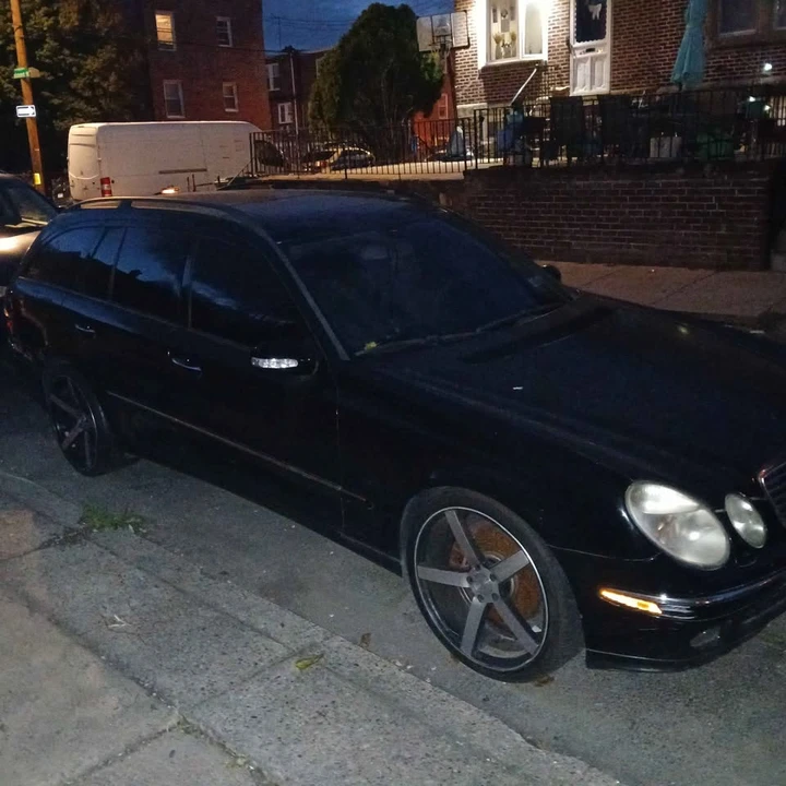 2005 Mercedes-Benz W211 E-Class - Image 2 of 5
