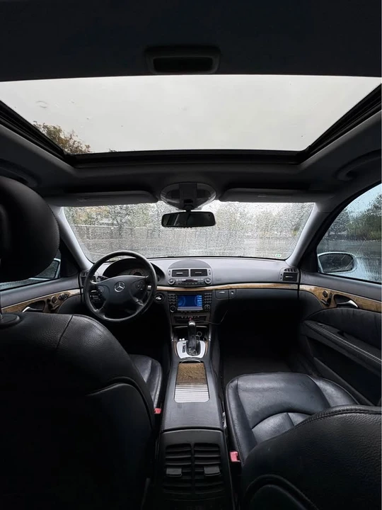2005 Mercedes-Benz W211 E-Class - Image 10 of 15