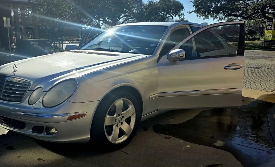 2005 Mercedes-Benz W211 E-Class - Image 4 of 10