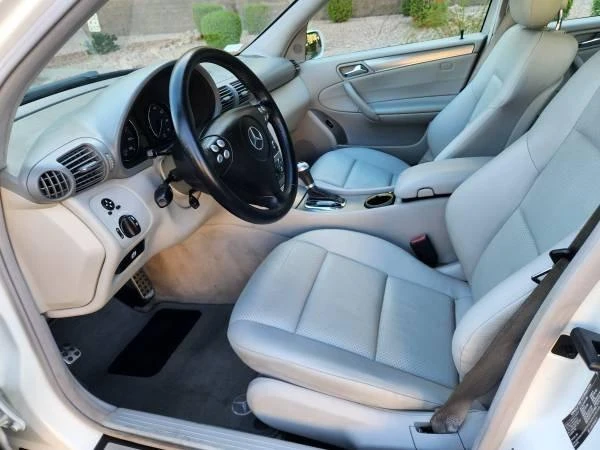2005 Mercedes-Benz W203 C-Class - Image 12 of 20