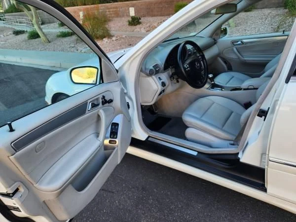 2005 Mercedes-Benz W203 C-Class - Image 11 of 20