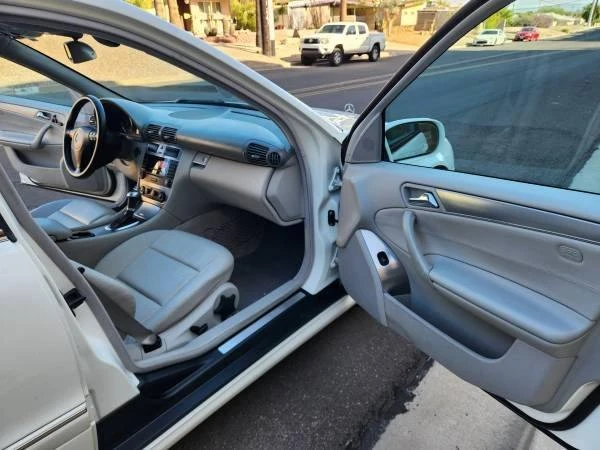2005 Mercedes-Benz W203 C-Class - Image 13 of 20