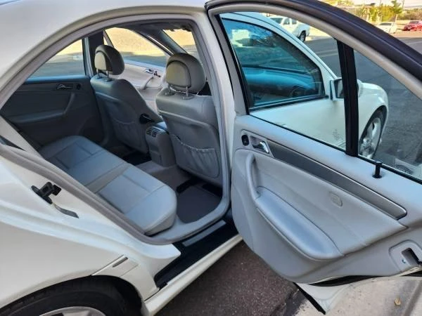 2005 Mercedes-Benz W203 C-Class - Image 15 of 20