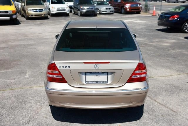 2005 Mercedes-Benz W203 C-Class - Image 7 of 18