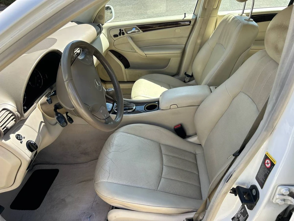 2005 Mercedes-Benz W203 C-Class - Image 11 of 15