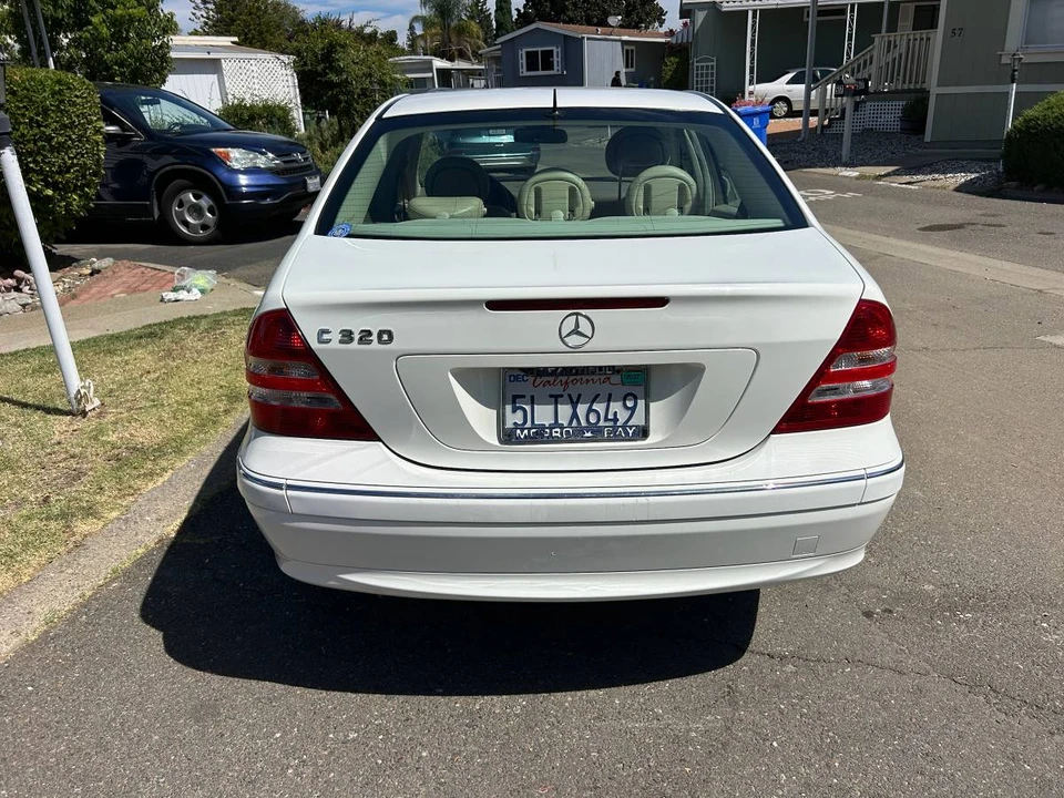 2005 Mercedes-Benz W203 C-Class - Image 5 of 15