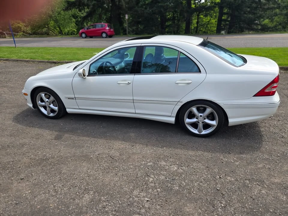 2005 Mercedes-Benz W203 C-Class - Image 2 of 13