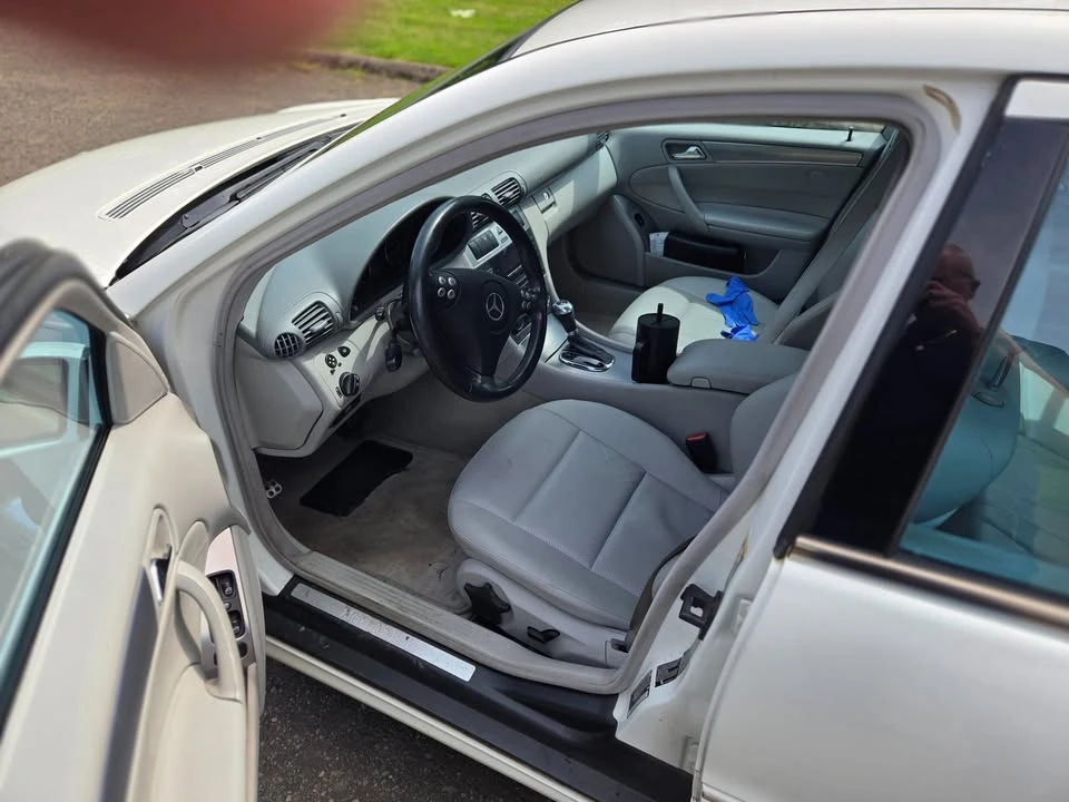2005 Mercedes-Benz W203 C-Class - Image 12 of 13