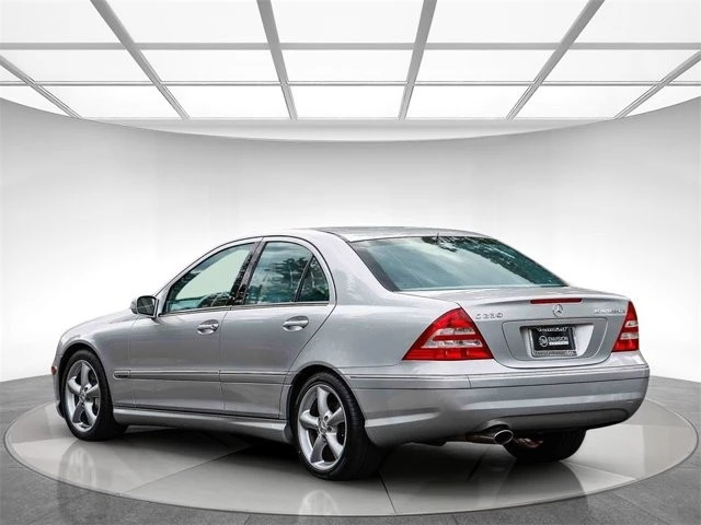 2005 Mercedes-Benz W203 C-Class - Image 2 of 12