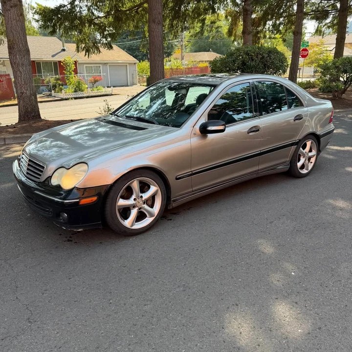 2005 Mercedes-Benz W203 C-Class - Image 2 of 12