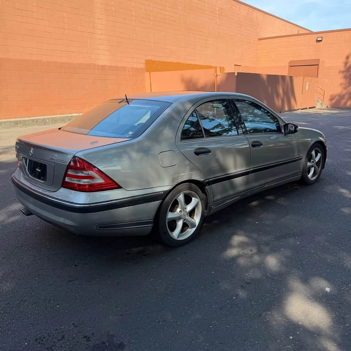 2005 Mercedes-Benz W203 C-Class - Image 6 of 12