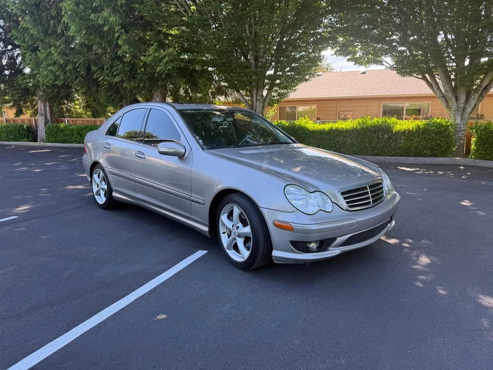 2005 Mercedes-Benz W203 C-Class - Image 2 of 13