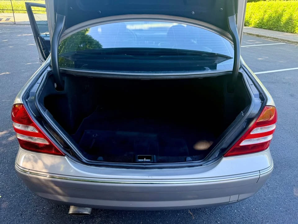 2005 Mercedes-Benz W203 C-Class - Image 8 of 13