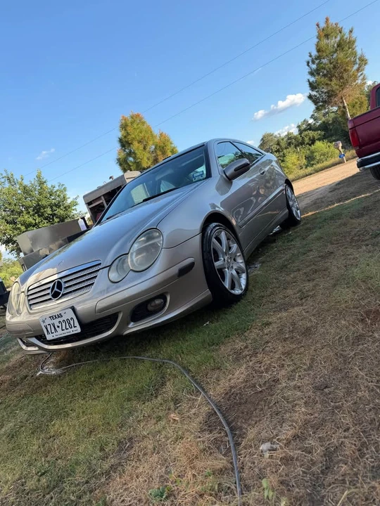 2005 Mercedes-Benz W203 C-Class - Image 2 of 2