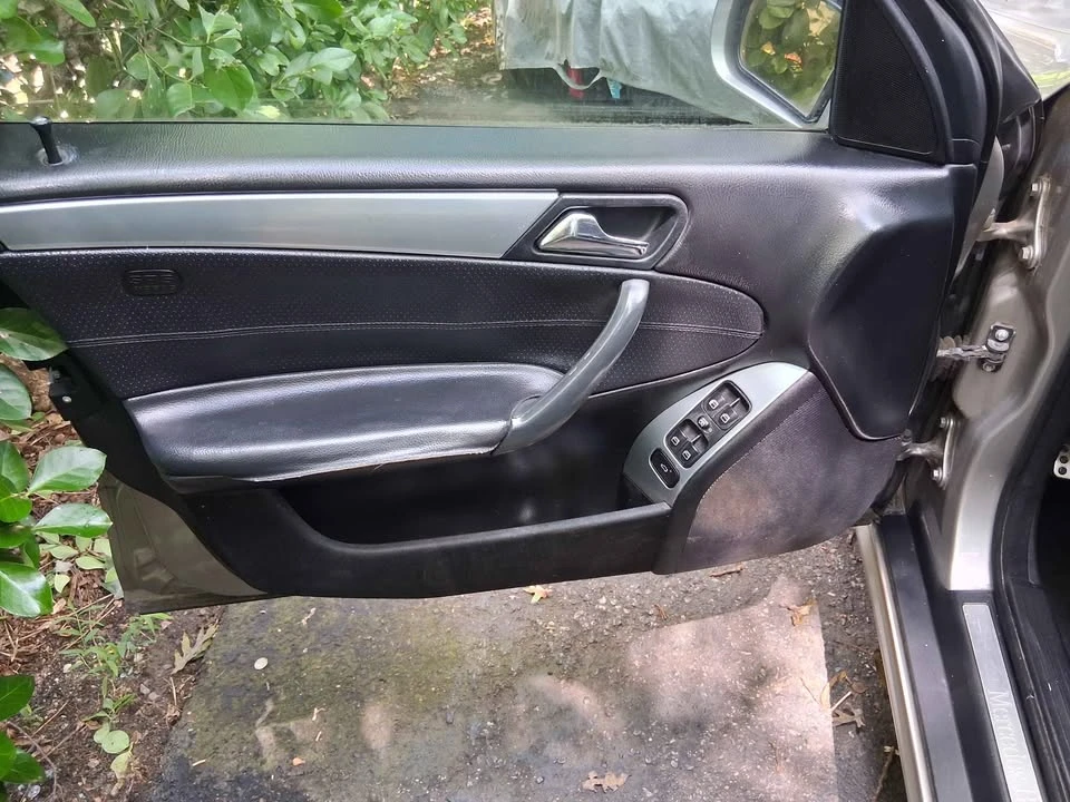 2005 Mercedes-Benz W203 C-Class - Image 11 of 15