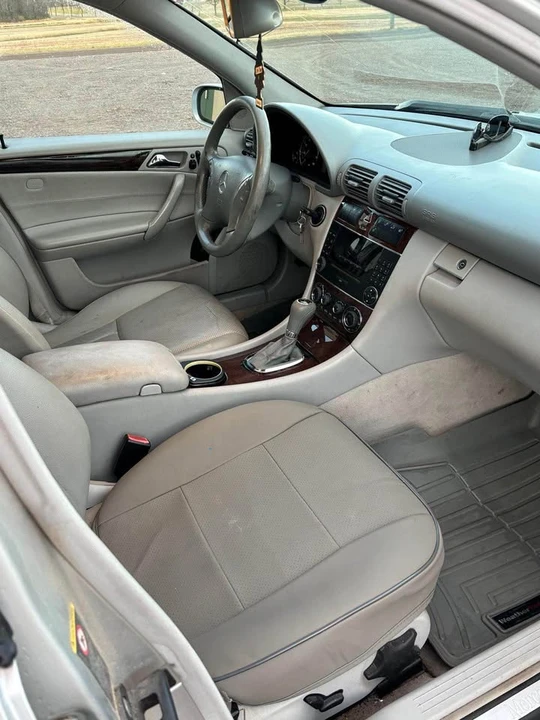 2005 Mercedes-Benz W203 C-Class - Image 7 of 16