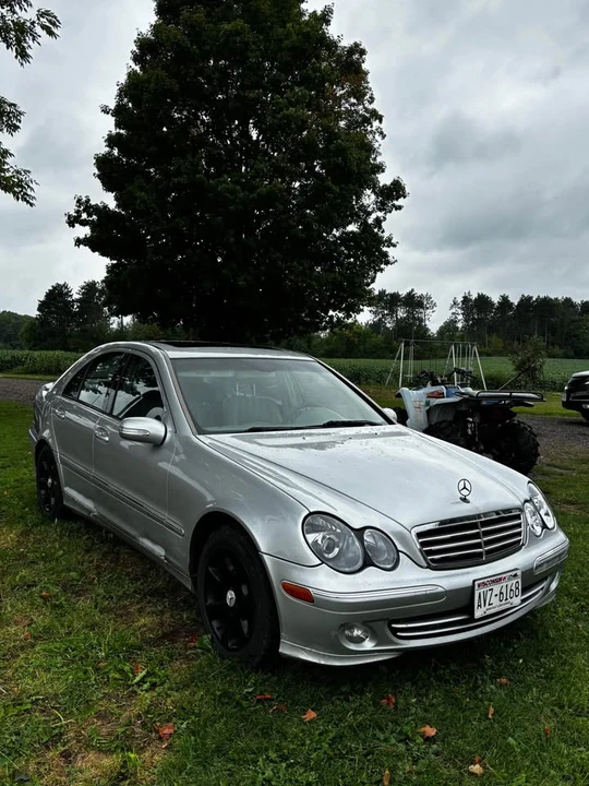 2005 Mercedes-Benz W203 C-Class - Image 14 of 16