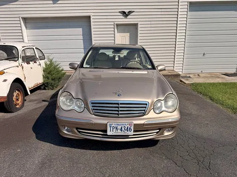 2005 Mercedes-Benz C-Class C 240 4MATIC Sedan