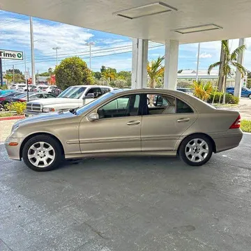 2005 Mercedes-Benz C-Class C 240 4MATIC Sedan
