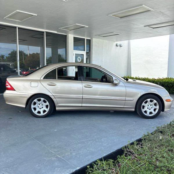 2005 Mercedes-Benz W203 C-Class - Image 2 of 8