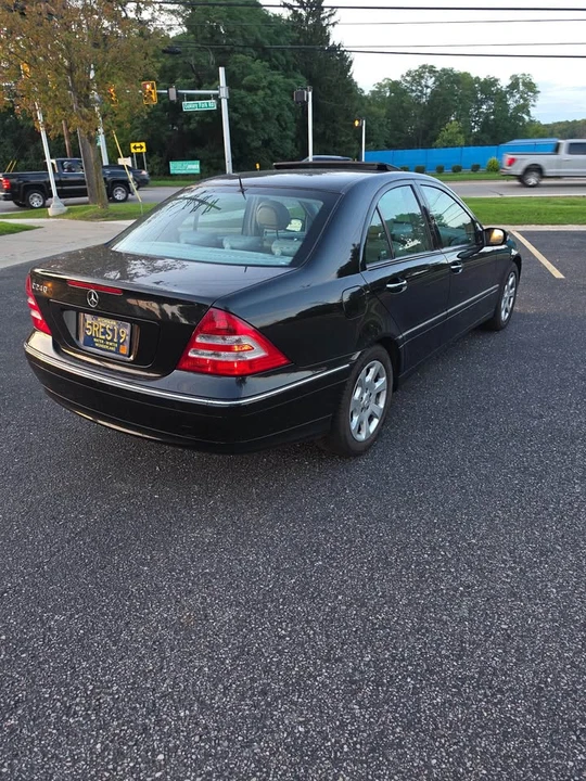 2005 Mercedes-Benz W203 C-Class - Image 2 of 6