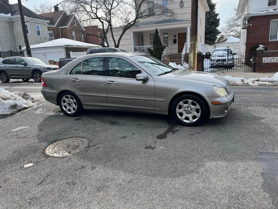 2005 Mercedes-Benz W203 C-Class - Image 7 of 16