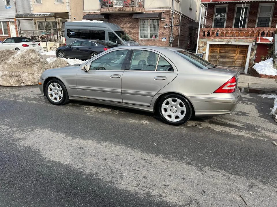 2005 Mercedes-Benz W203 C-Class - Image 3 of 16