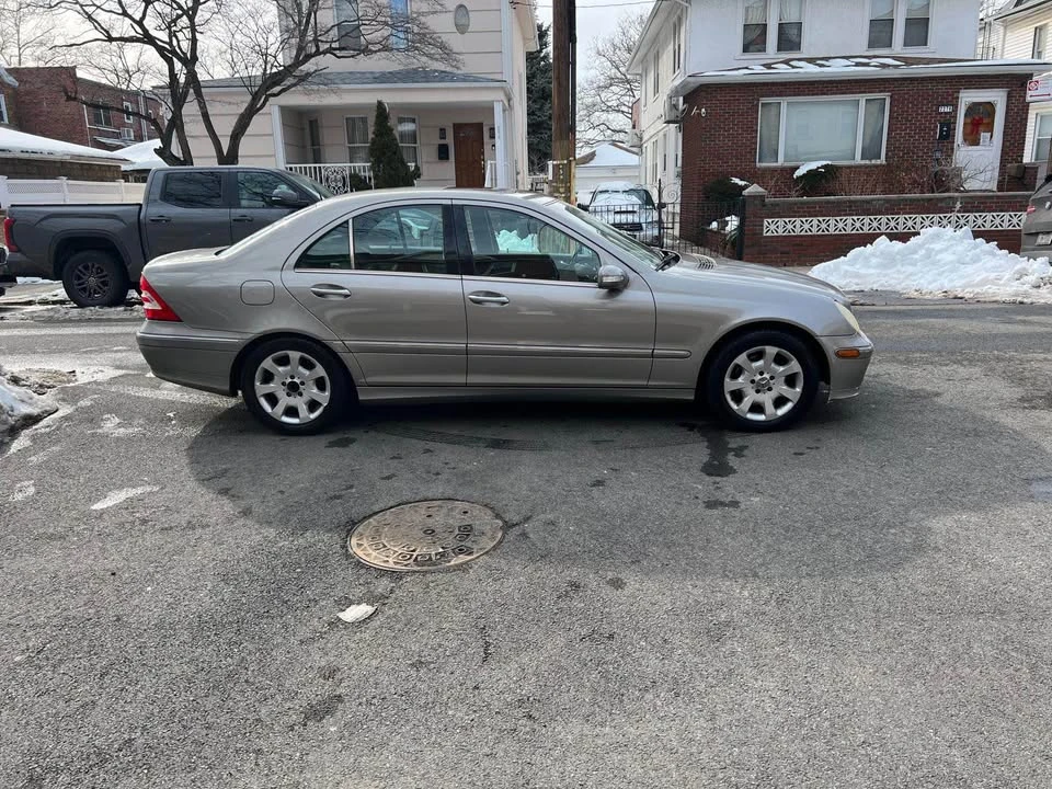 2005 Mercedes-Benz W203 C-Class - Image 4 of 16