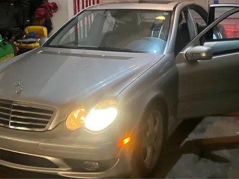 2005 Mercedes-Benz C-Class C 320 4MATIC Sedan 4D
