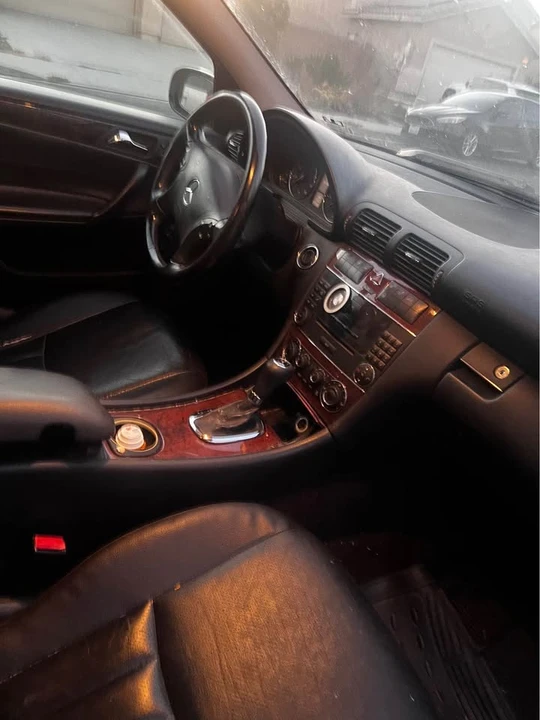 2005 Mercedes-Benz W203 C-Class - Image 9 of 15