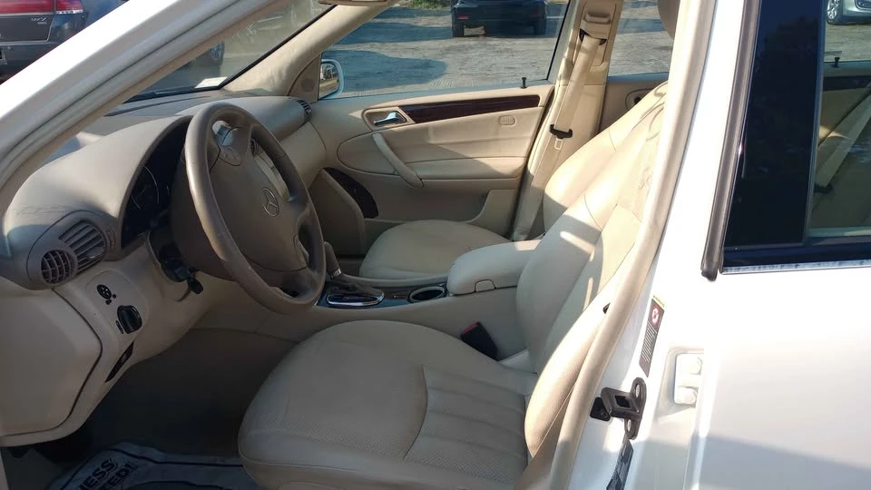 2005 Mercedes-Benz W203 C-Class - Image 8 of 12