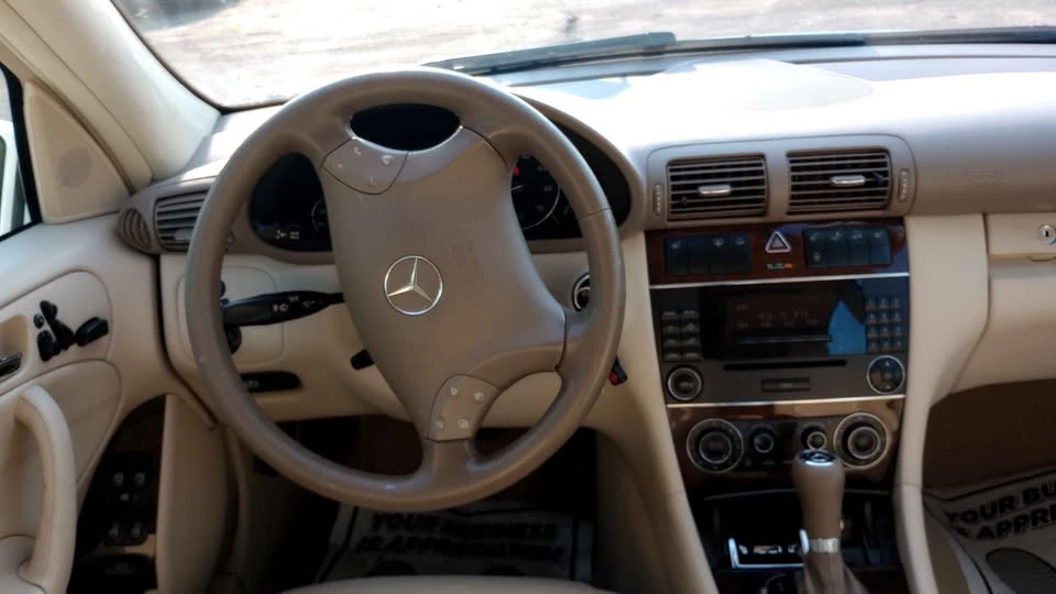 2005 Mercedes-Benz W203 C-Class - Image 9 of 12