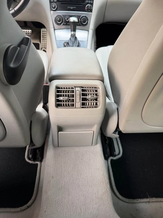 2005 Mercedes-Benz W203 C-Class - Image 9 of 13