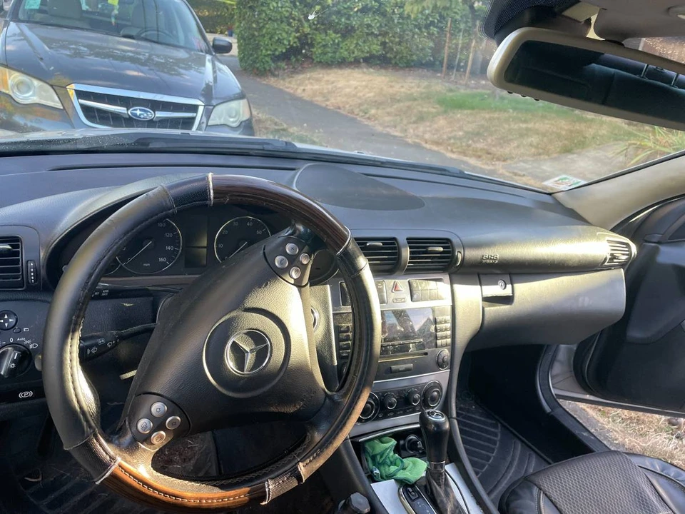 2005 Mercedes-Benz W203 C-Class - Image 12 of 15